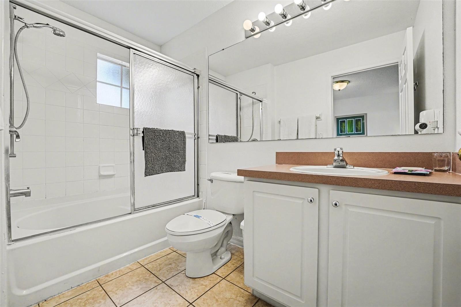 Image 18 of 40 For 1145 Park Ridge Circle