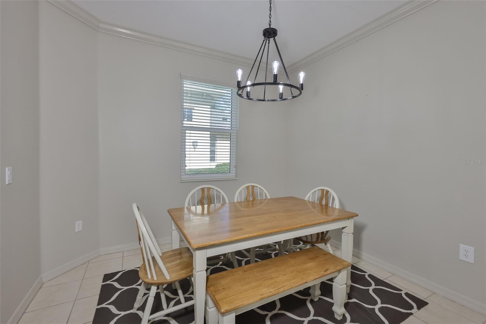 Image 9 of 92 For 2082 Sifield Greens Way 3