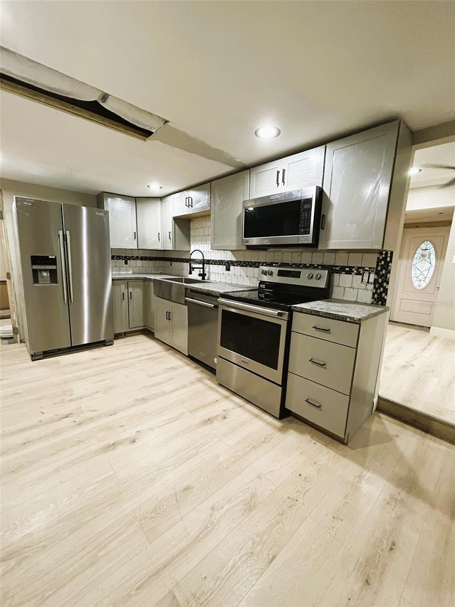 Image 3 of 12 For 2310 21st Street S