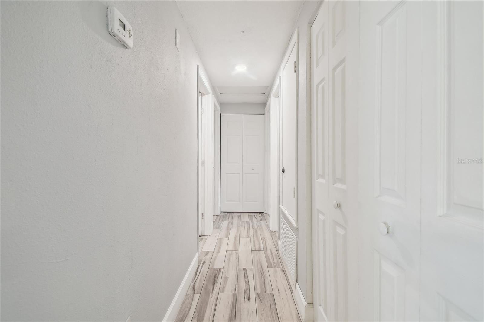 Image 14 of 39 For 3679 Sugarcreek Drive