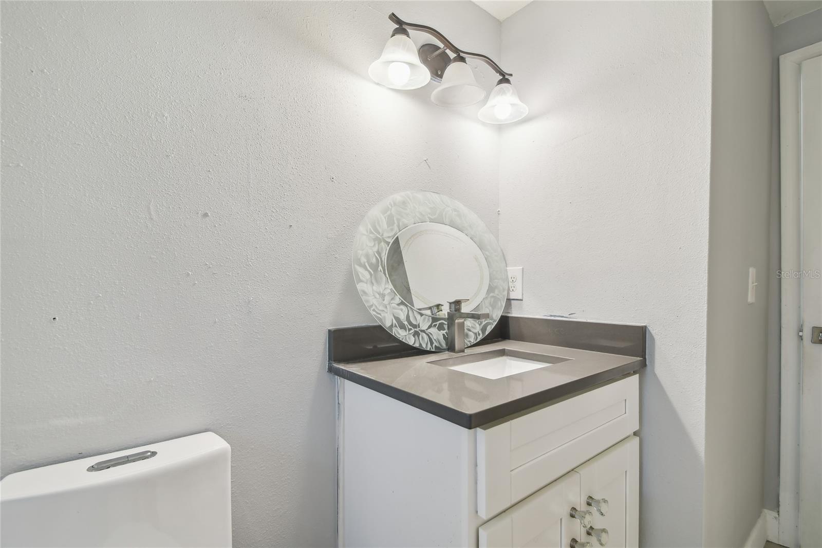 Image 17 of 39 For 3679 Sugarcreek Drive