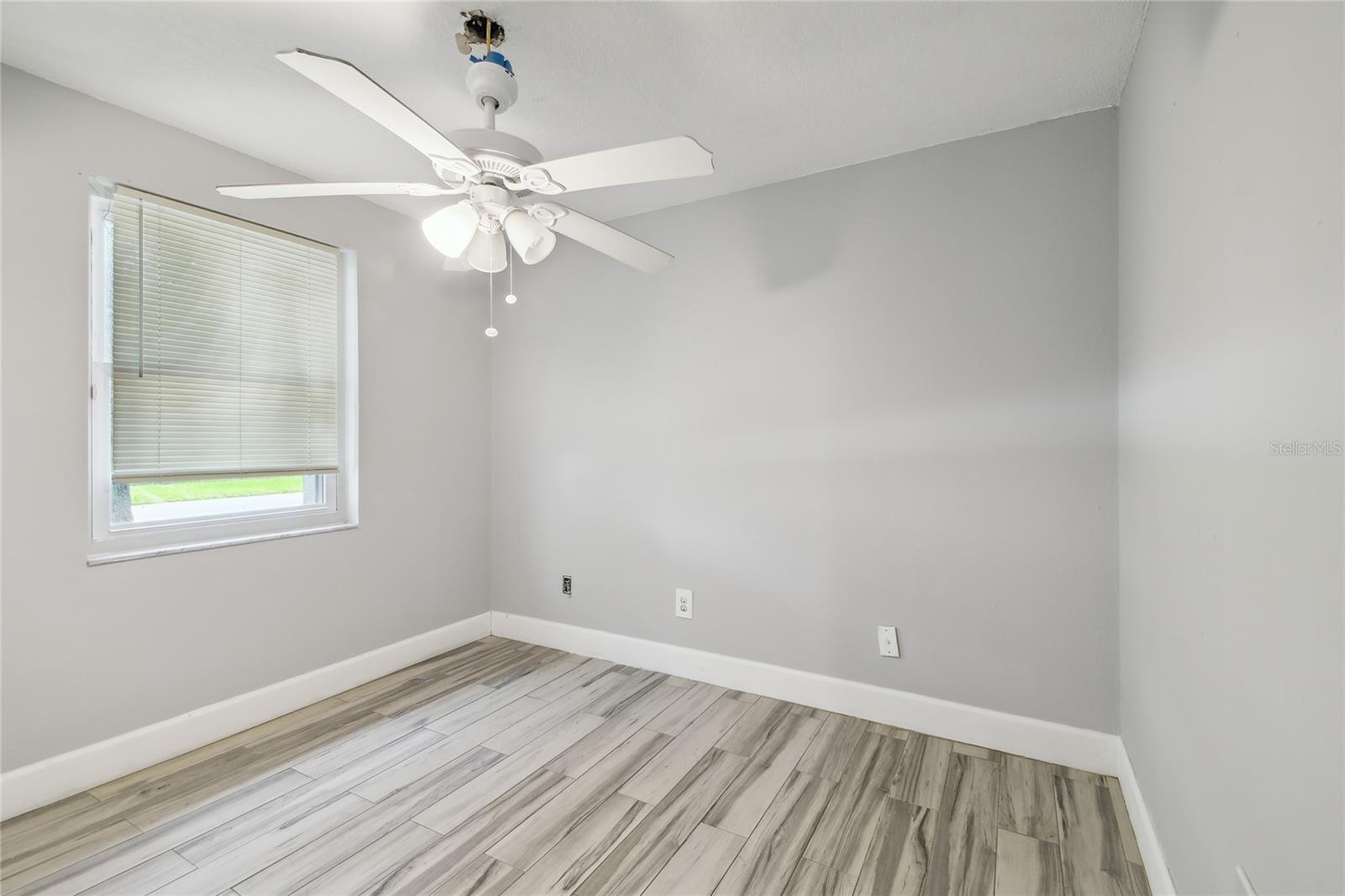 Image 19 of 39 For 3679 Sugarcreek Drive