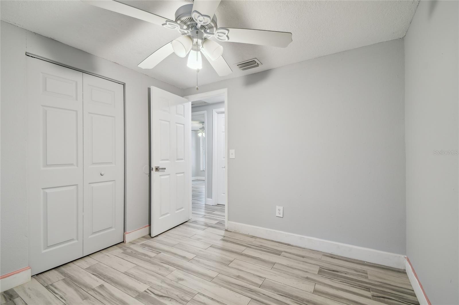 Image 24 of 39 For 3679 Sugarcreek Drive