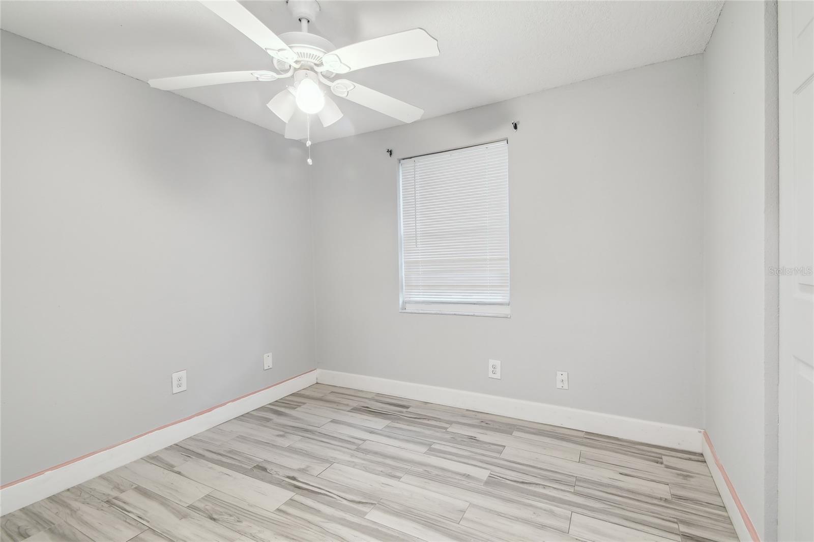 Image 25 of 39 For 3679 Sugarcreek Drive