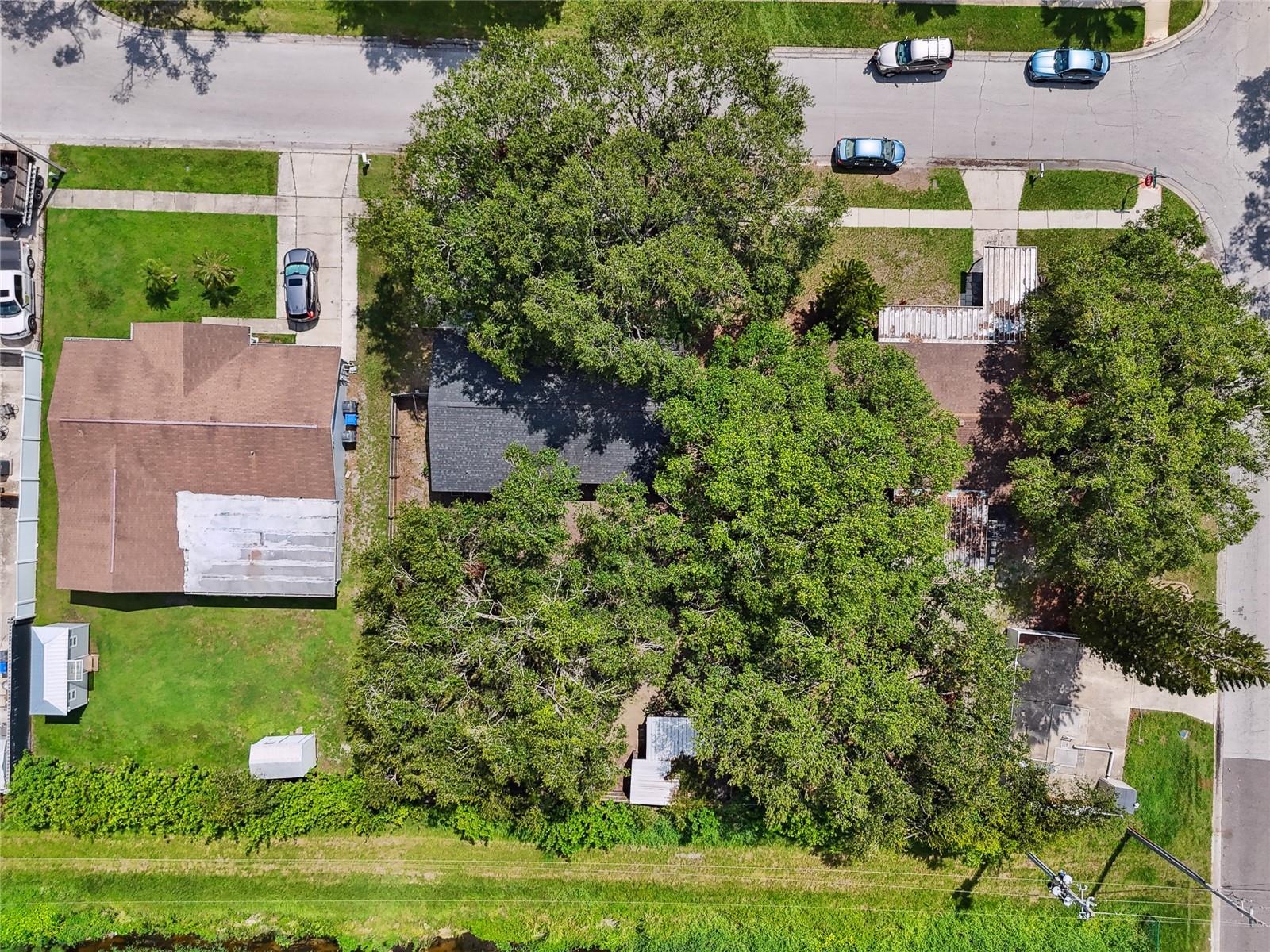 Image 32 of 39 For 3679 Sugarcreek Drive