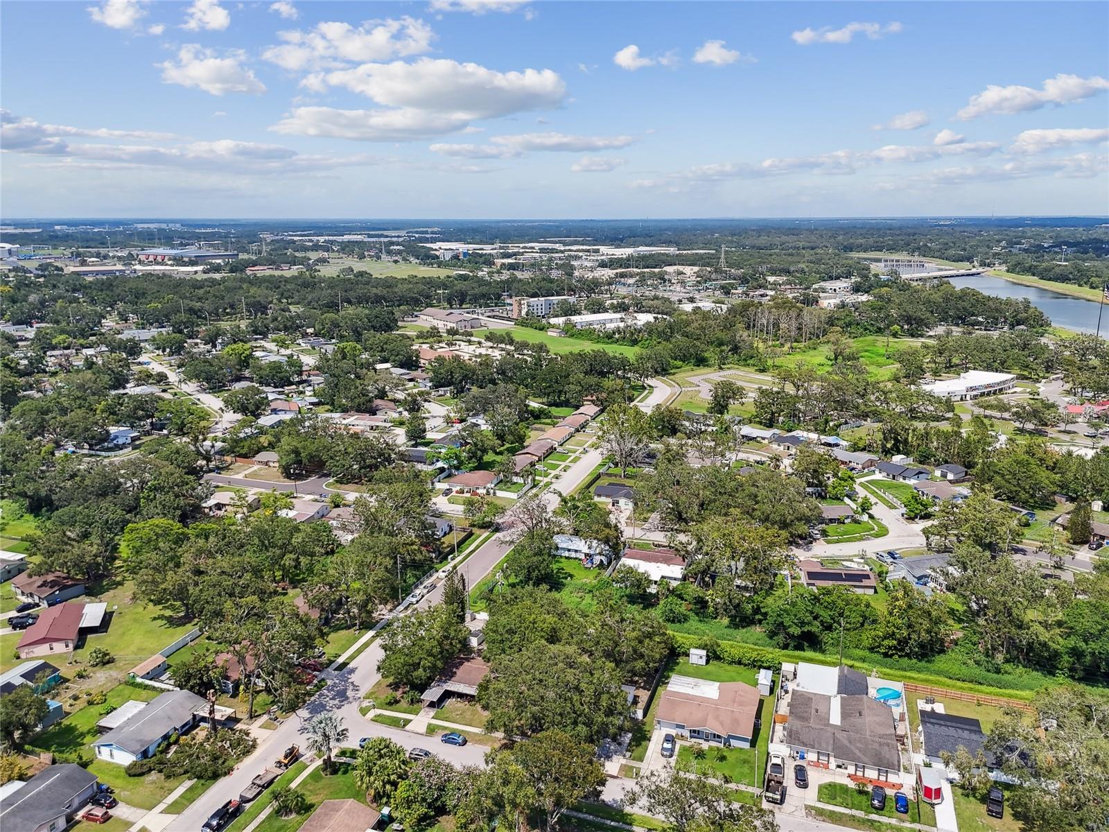 Image 35 of 39 For 3679 Sugarcreek Drive