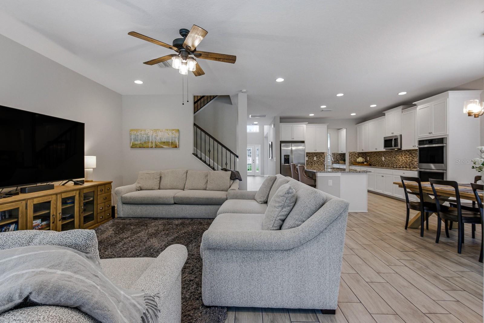 Image 24 of 79 For 17834 Cortes Creek Boulevard