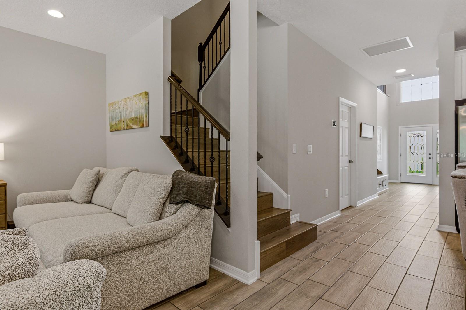 Image 32 of 79 For 17834 Cortes Creek Boulevard