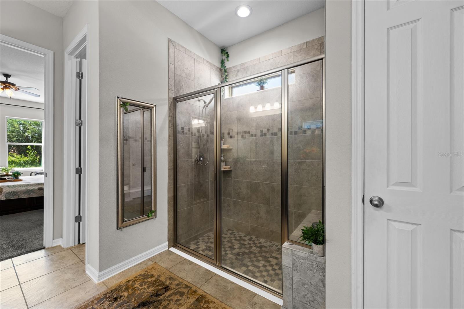 Image 18 of 54 For 4501 Rolling Green Drive