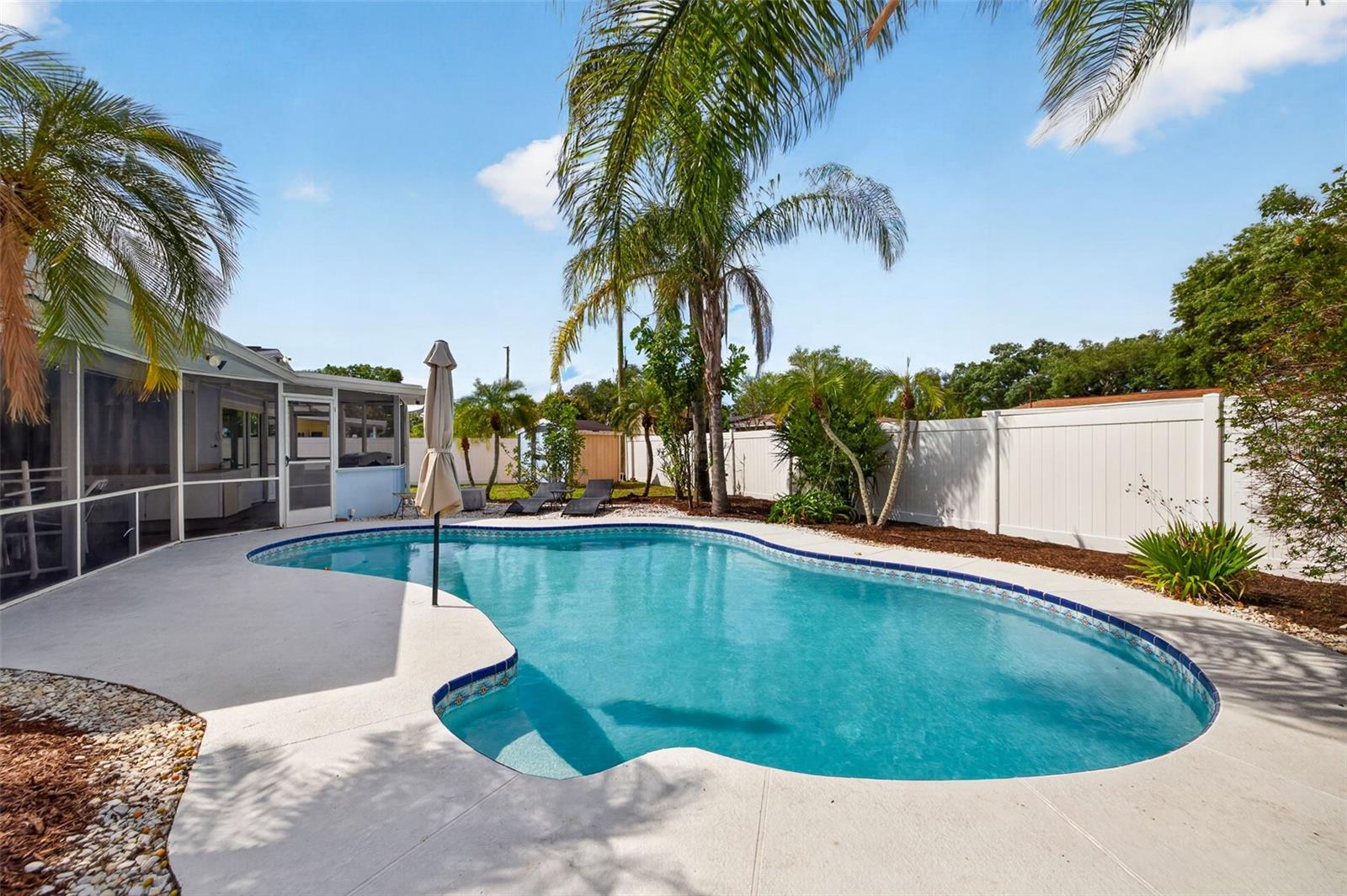 Image 28 of 35 For 8220 Quail Road