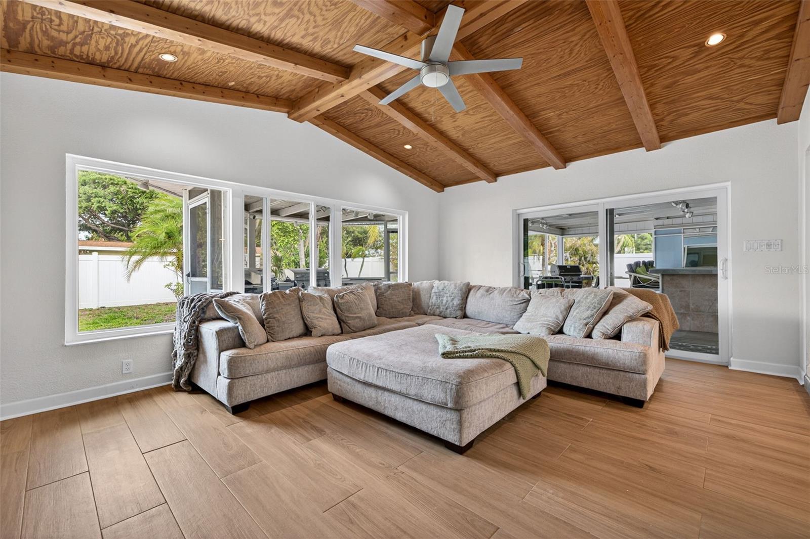 Image 9 of 35 For 8220 Quail Road