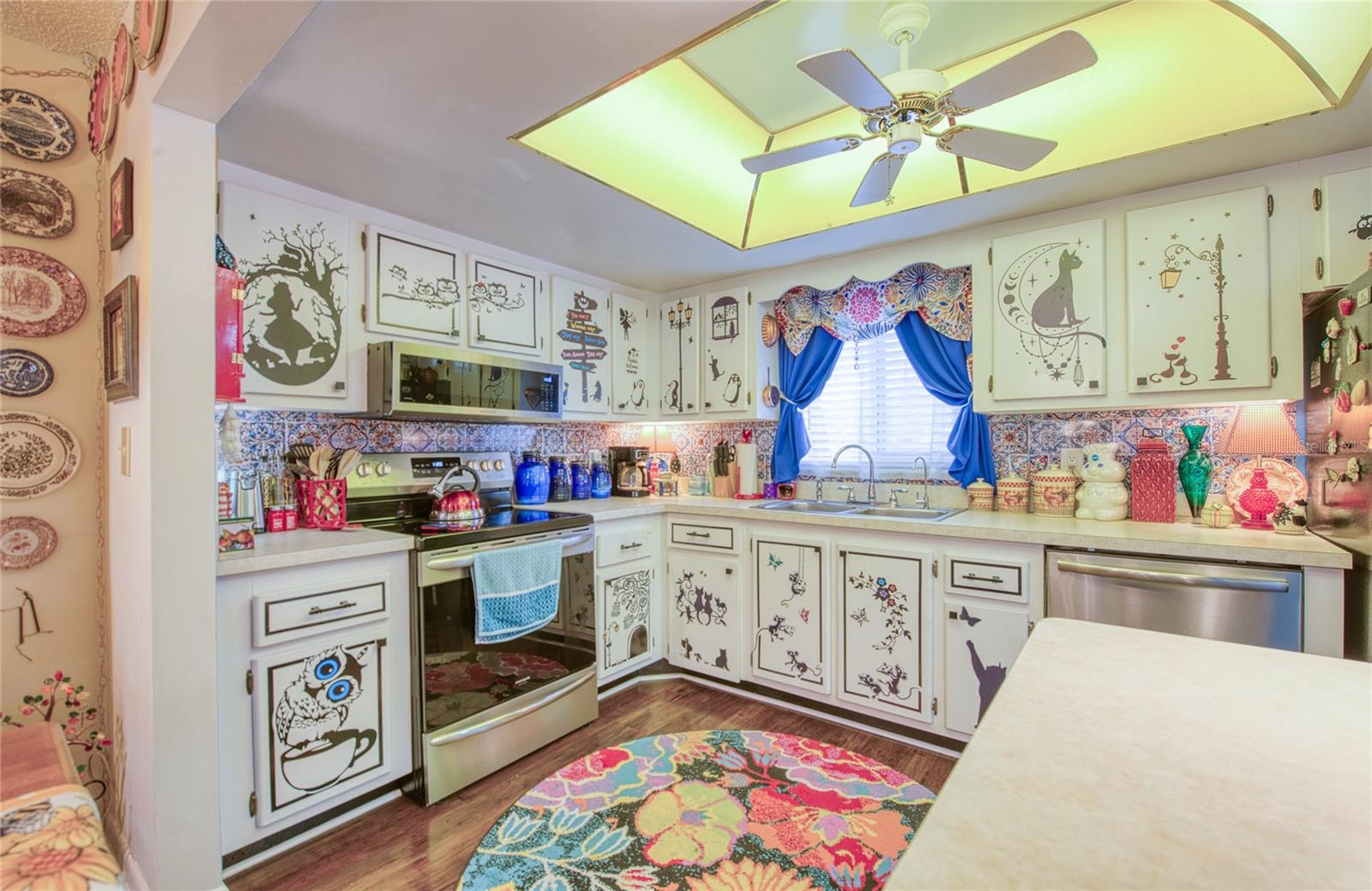 Image 12 of 31 For 7040 Cognac Drive 3