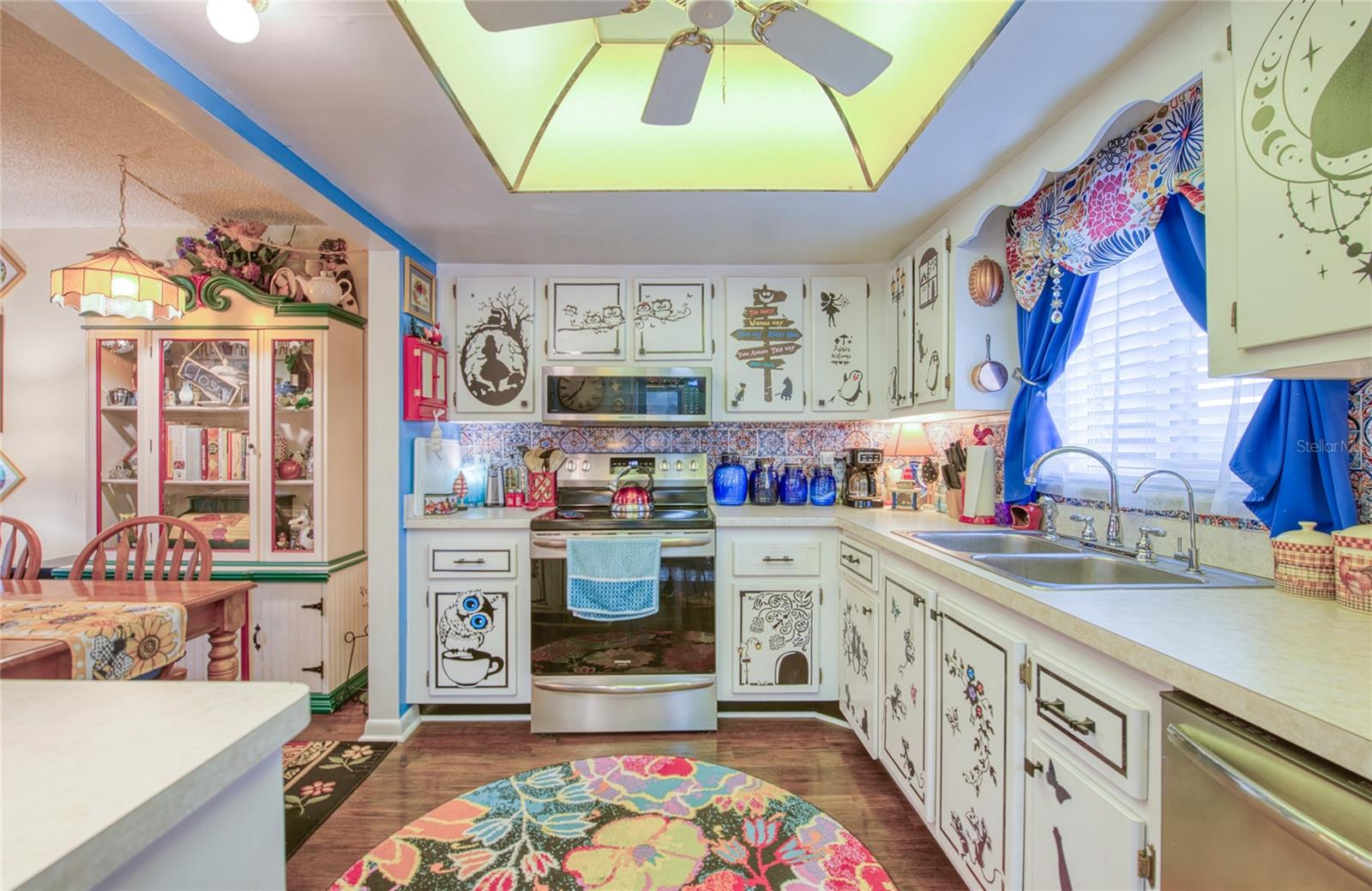 Image 13 of 31 For 7040 Cognac Drive 3