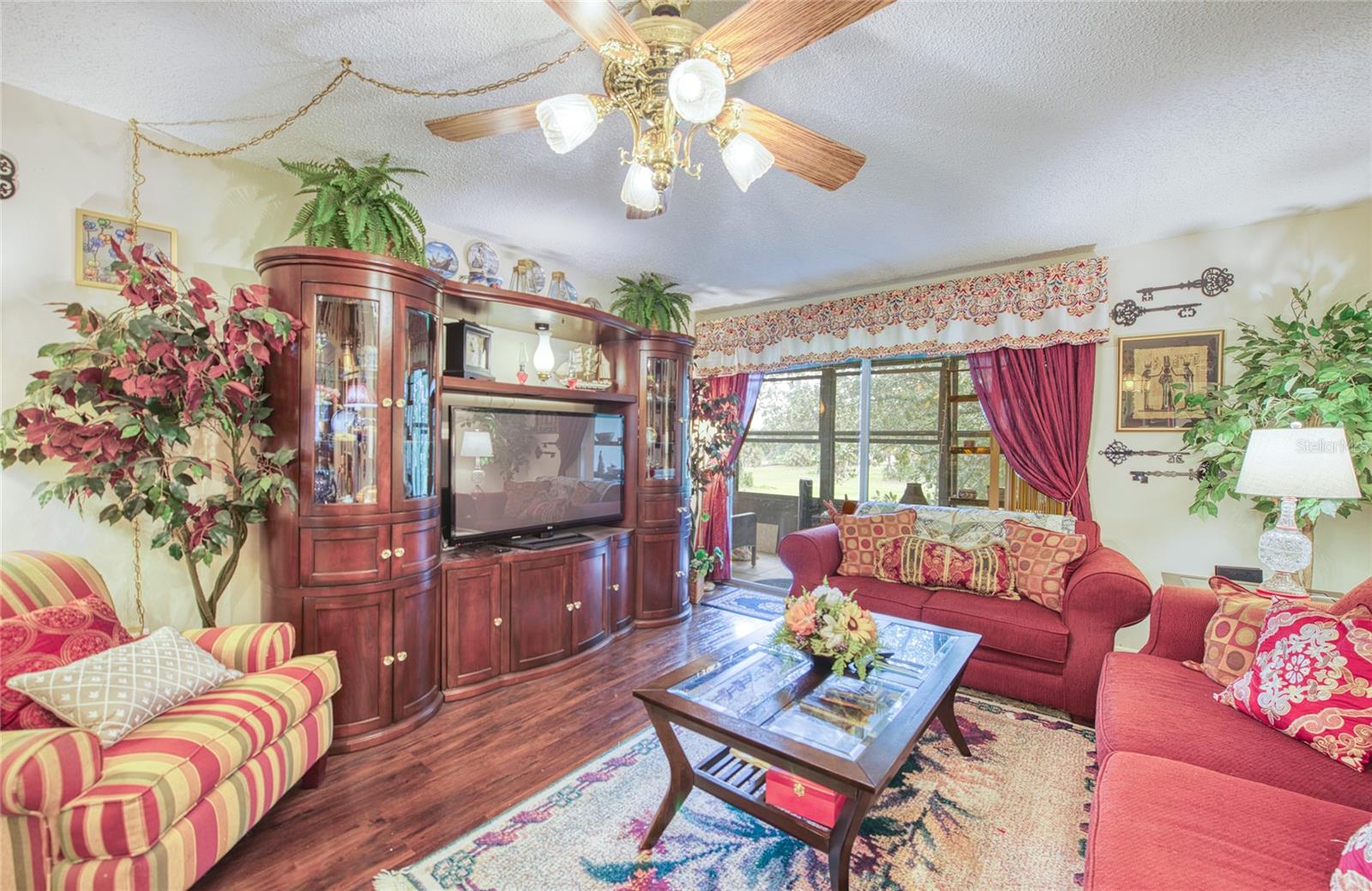 Image 18 of 31 For 7040 Cognac Drive 3