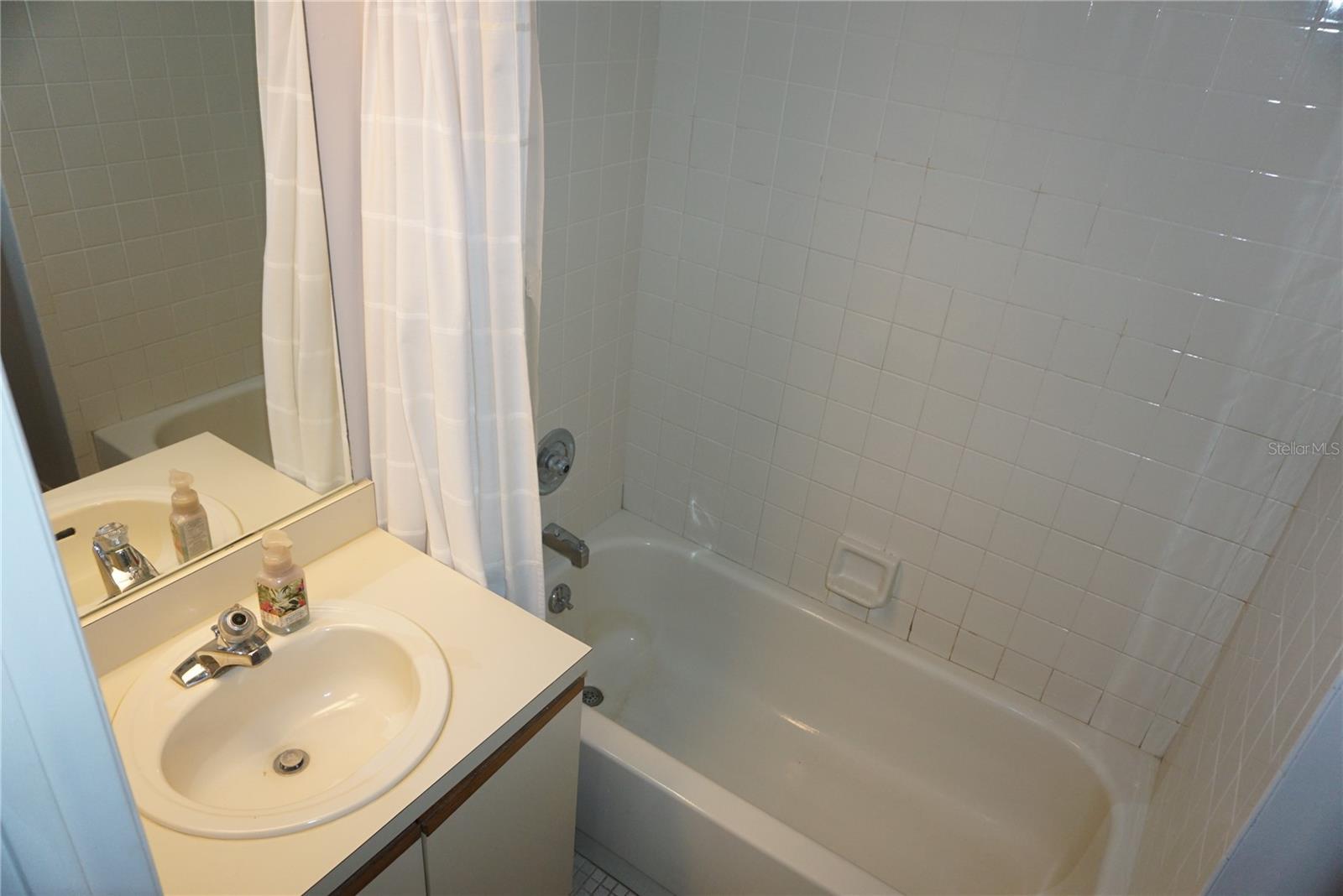 Image 19 of 34 For 12900 Vonn Road B201