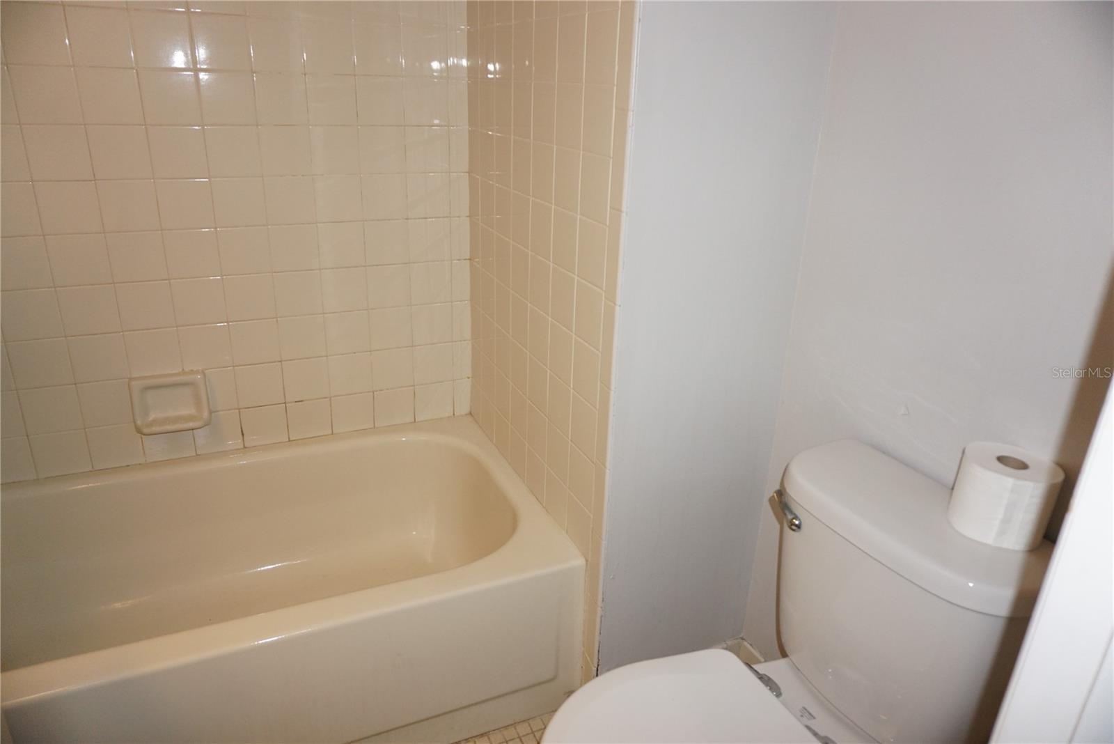 Image 20 of 34 For 12900 Vonn Road B201