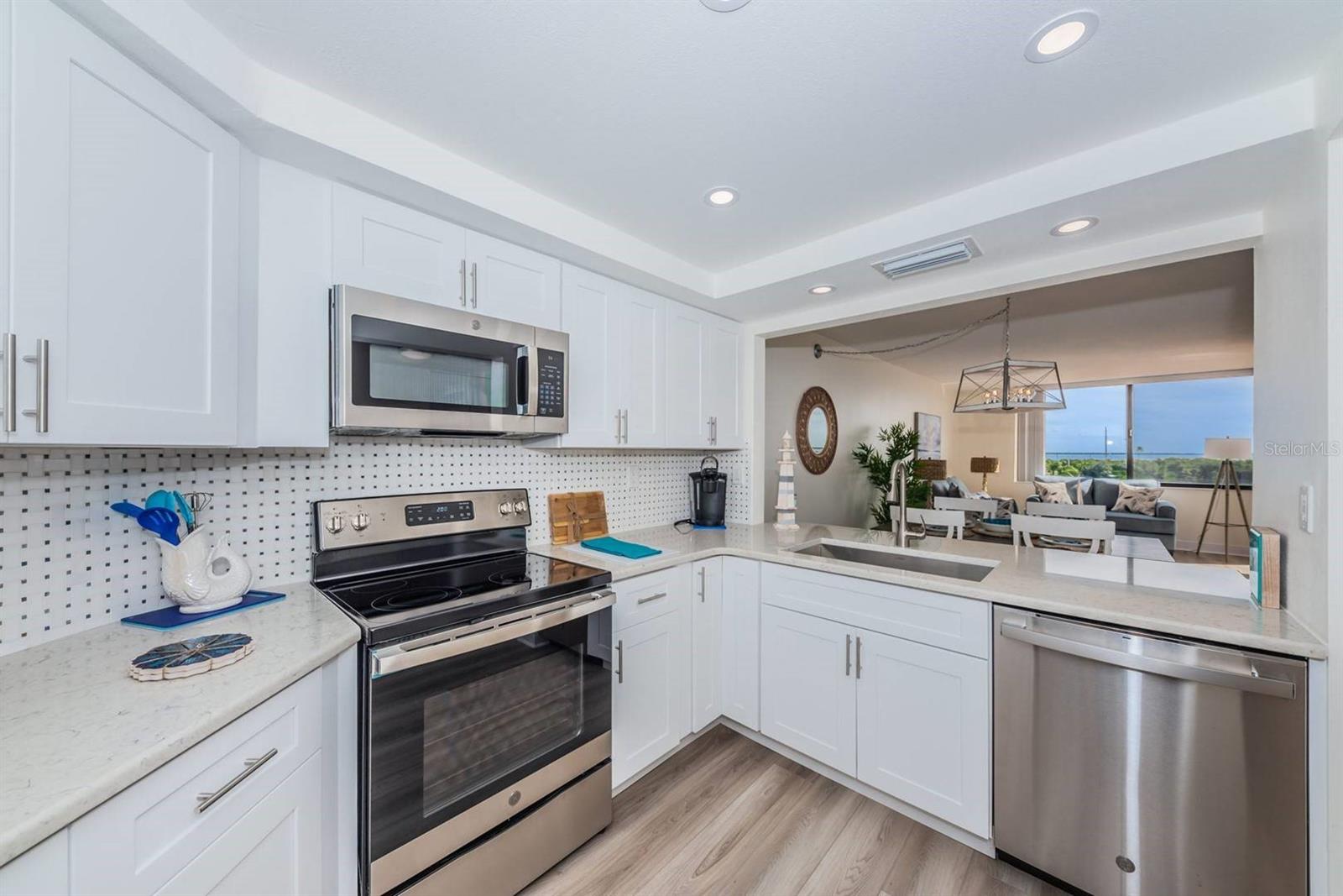 Image 5 of 15 For 6357 Bahia Del Mar Boulevard 407