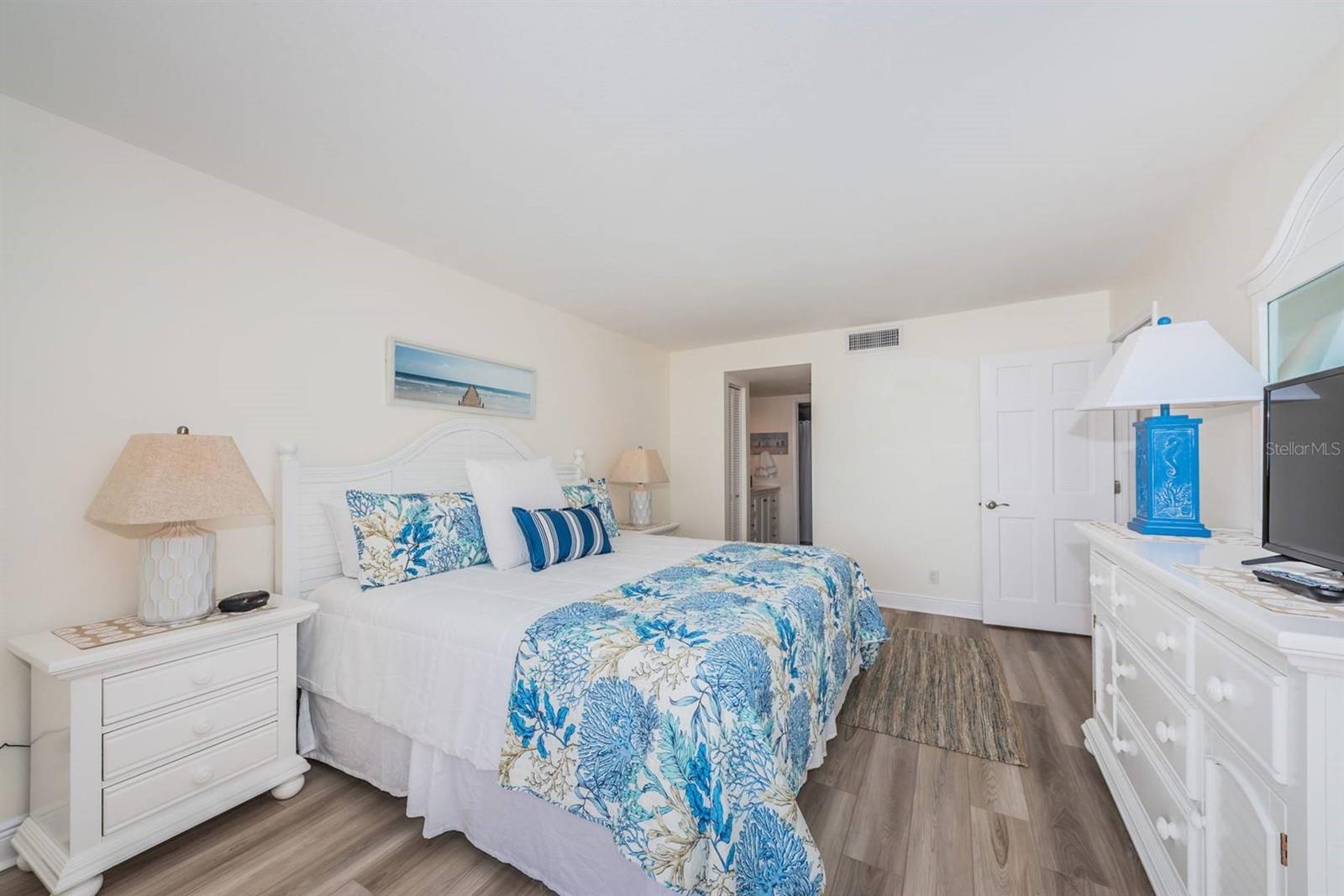 Image 8 of 15 For 6357 Bahia Del Mar Boulevard 407