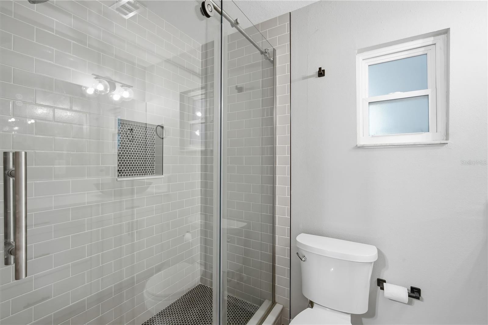 Image 16 of 23 For 5119 Chilkoot Street