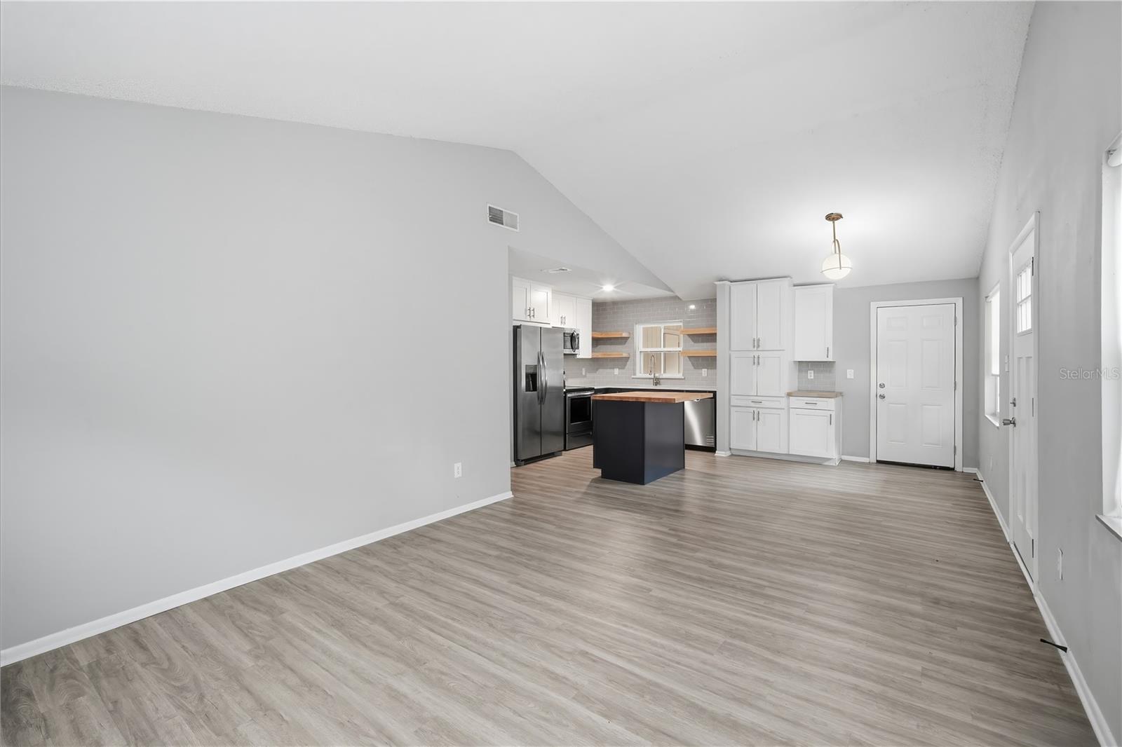 Image 8 of 23 For 5119 Chilkoot Street