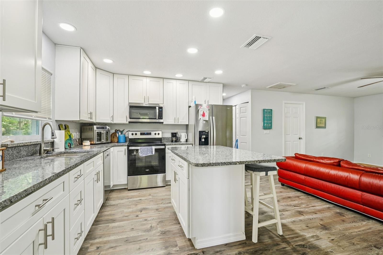 Image 26 of 56 For 217 Tuck Point