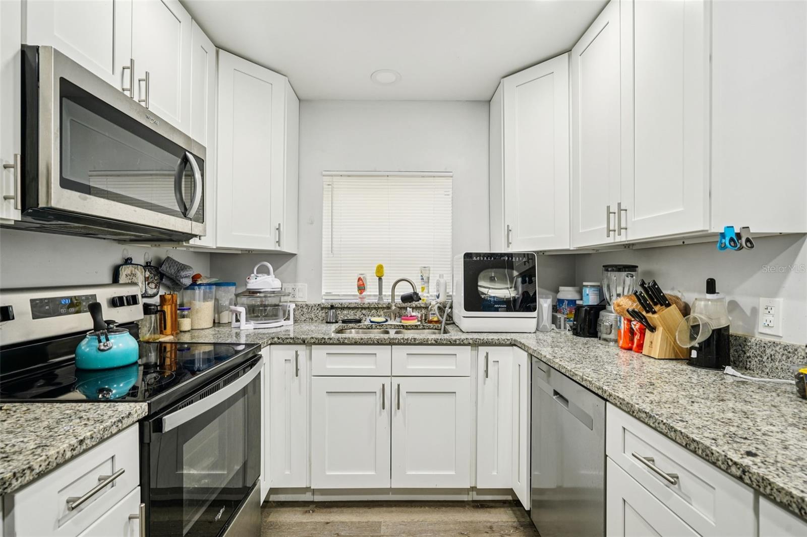 Image 42 of 56 For 217 Tuck Point