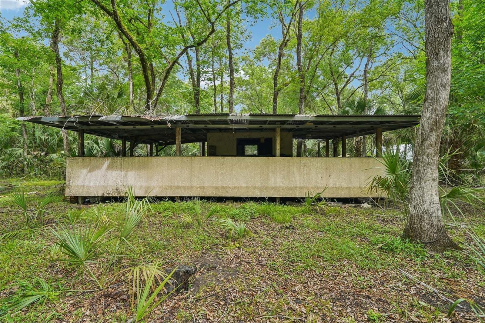 Image 53 of 56 For 217 Tuck Point