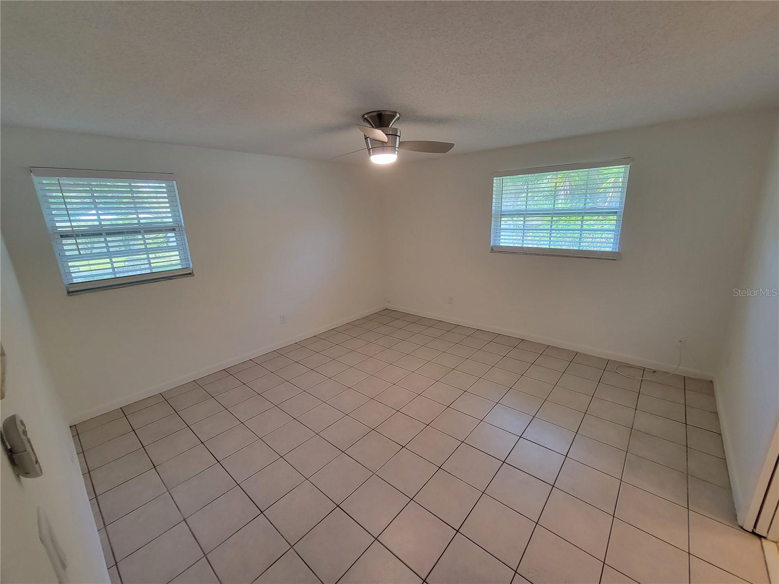 Image 3 of 12 For 501 Lake Palms Dr