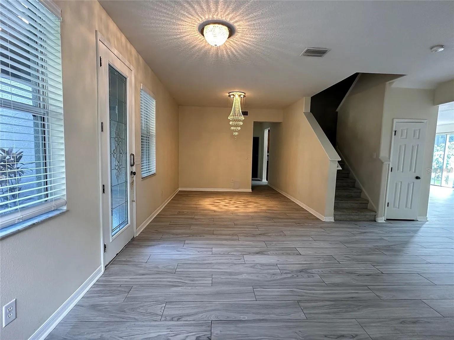 Image 15 of 65 For 7232 Seedpod Loop