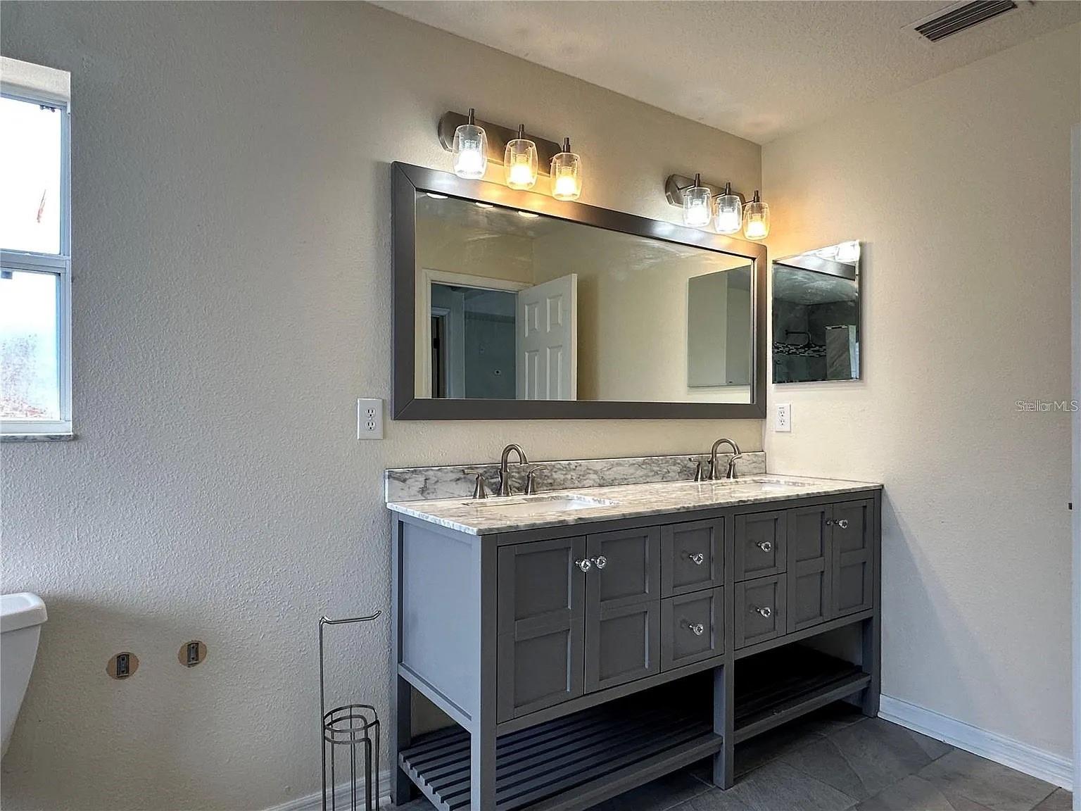 Image 16 of 65 For 7232 Seedpod Loop