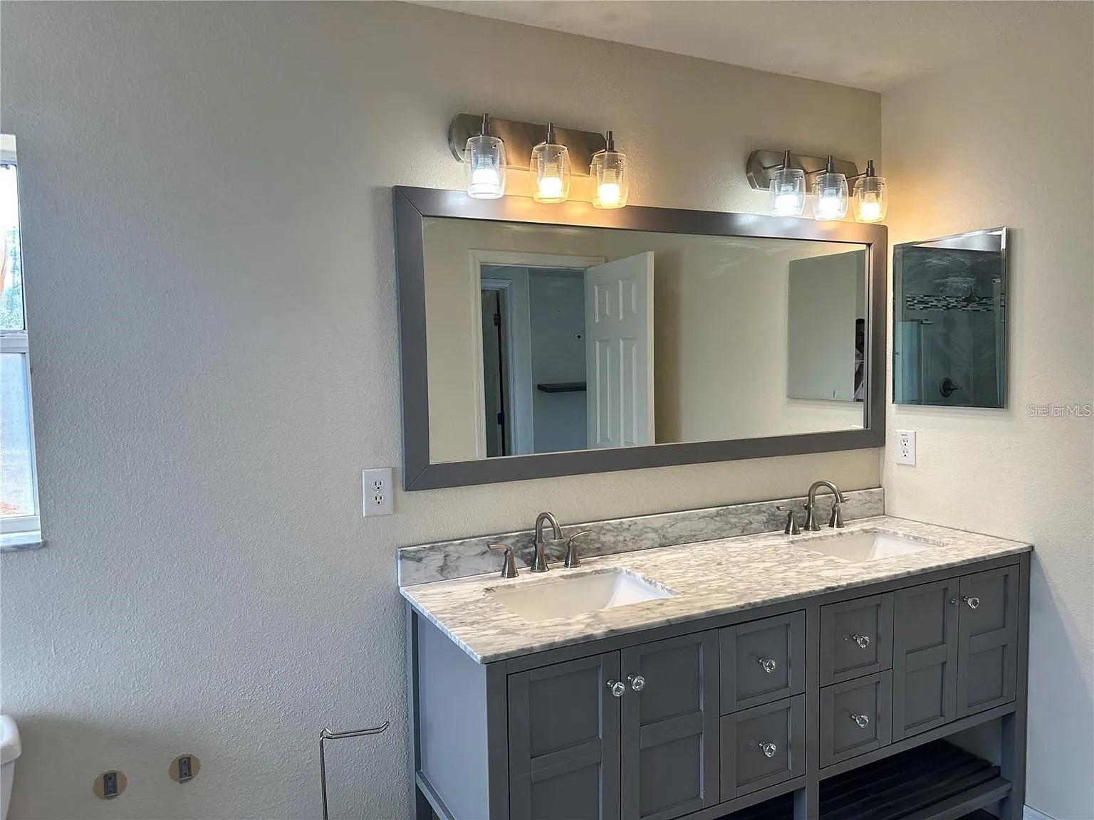 Image 20 of 65 For 7232 Seedpod Loop