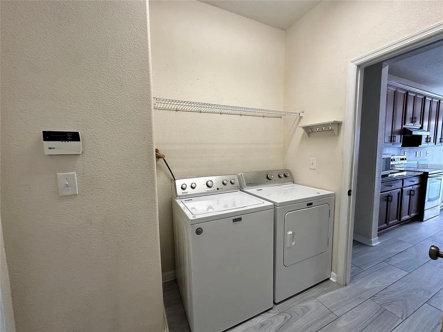 Image 23 of 65 For 7232 Seedpod Loop