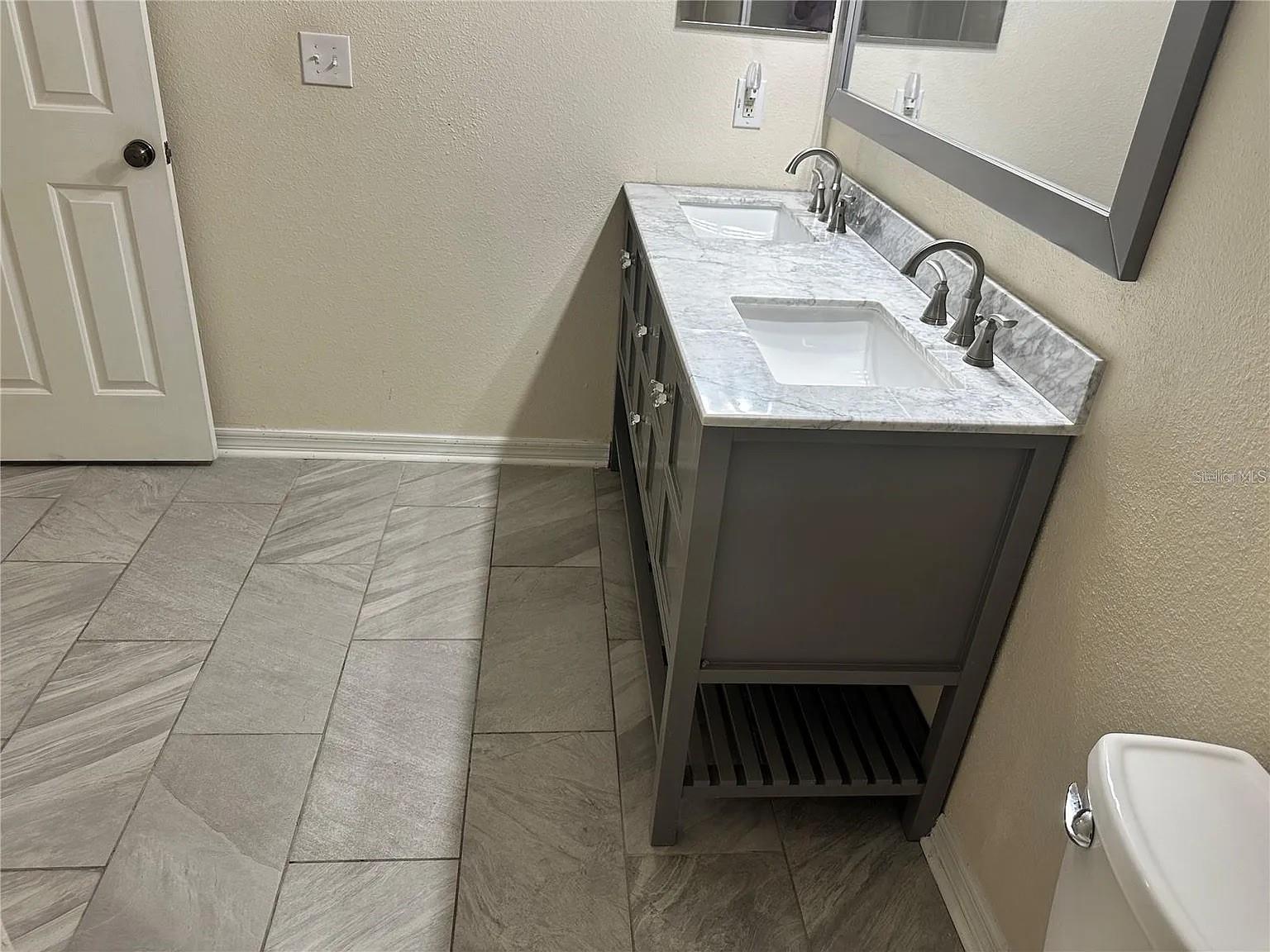 Image 28 of 65 For 7232 Seedpod Loop