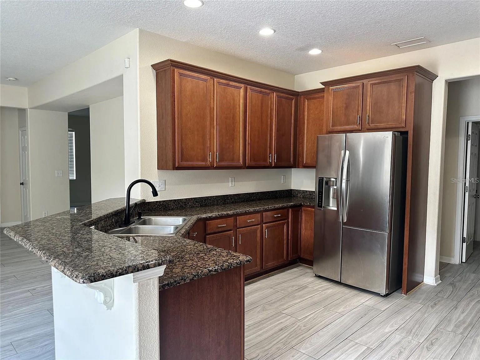 Image 29 of 65 For 7232 Seedpod Loop