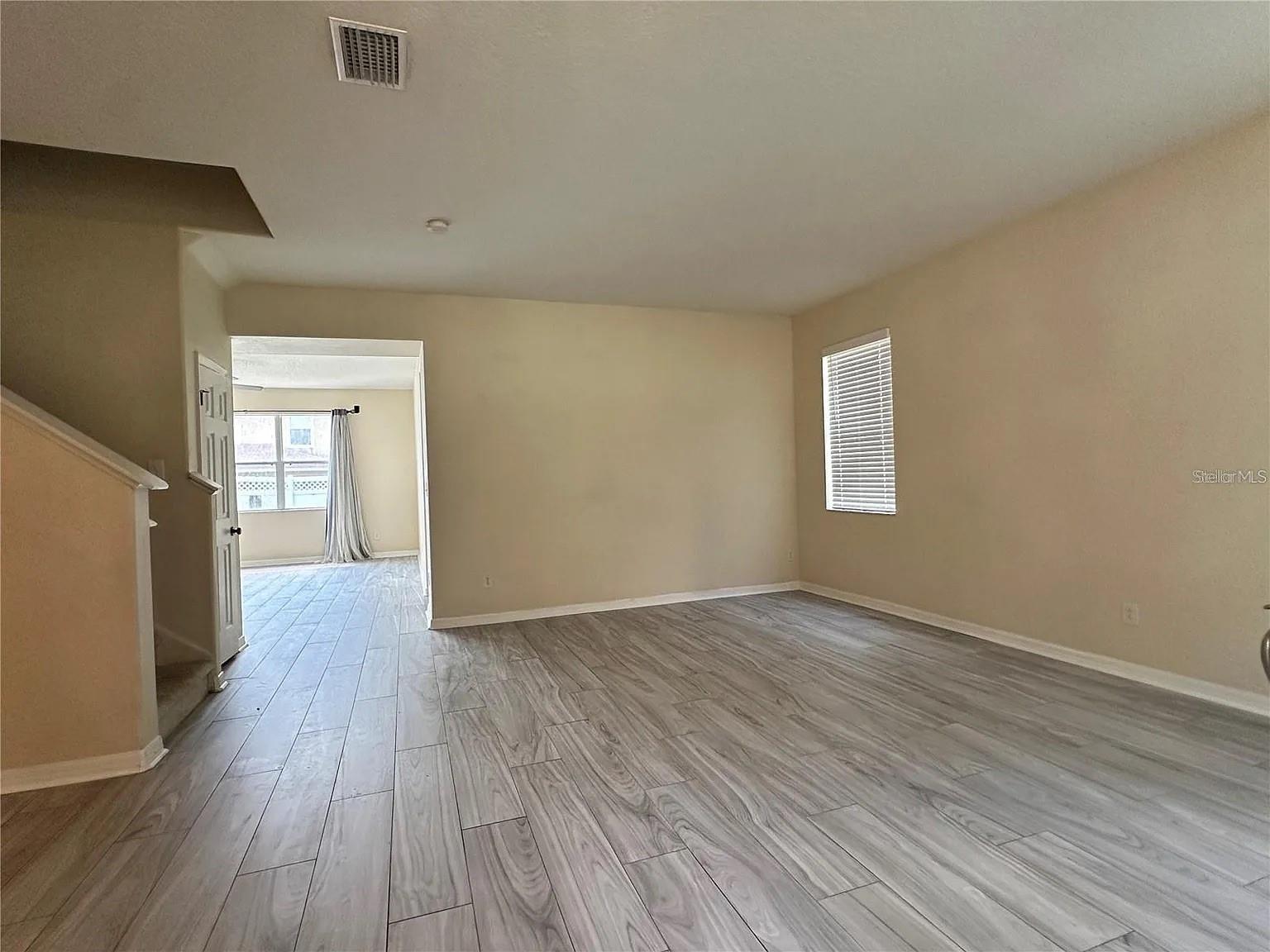 Image 62 of 65 For 7232 Seedpod Loop