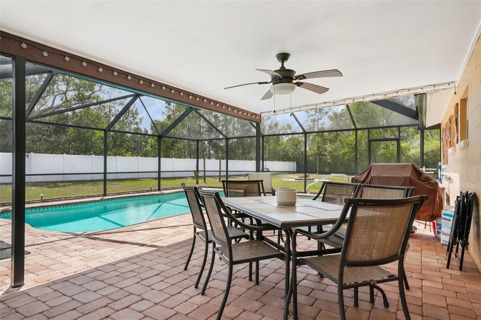 Listing photo id 19 for 16328 Verndale Lane