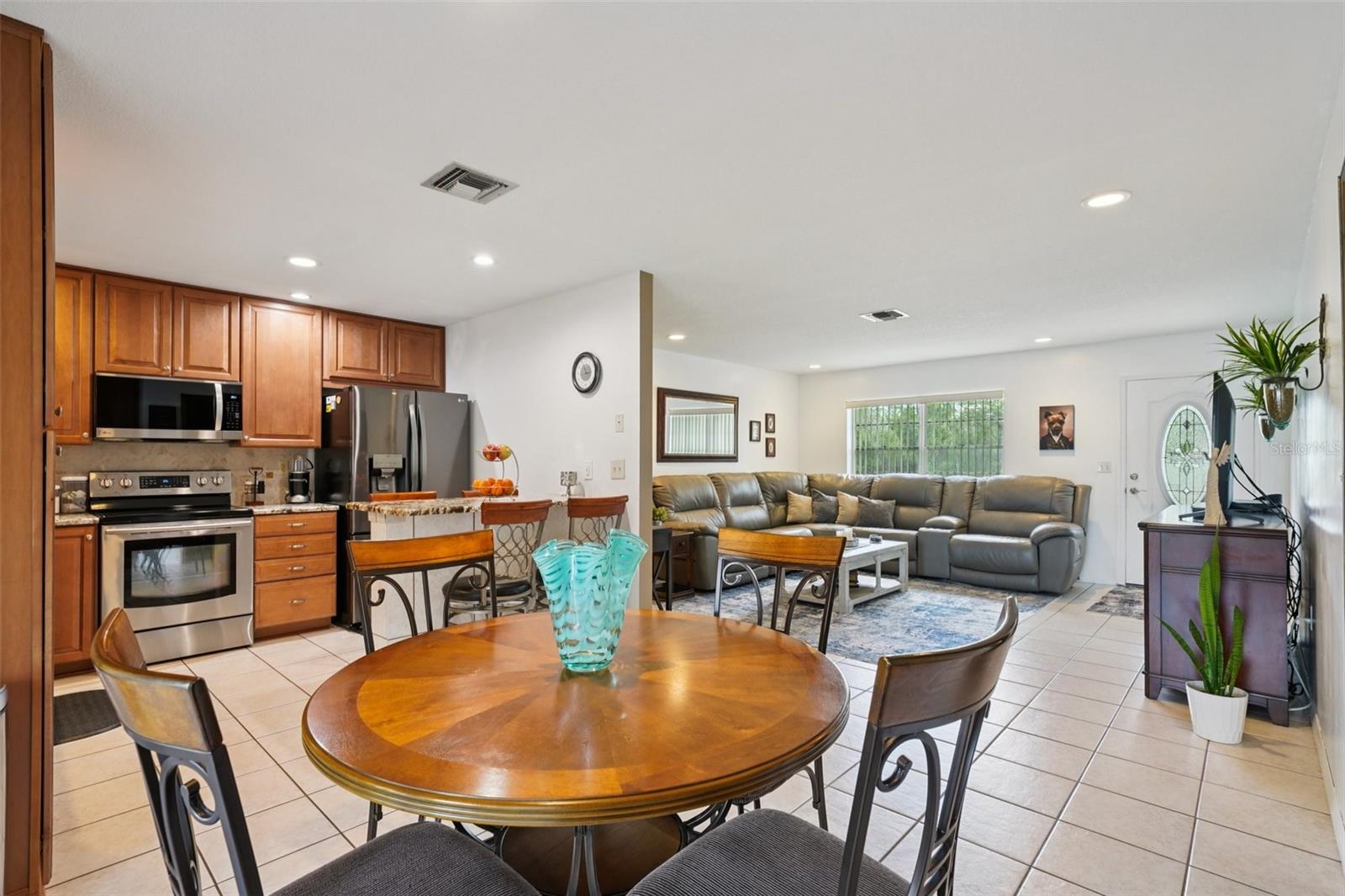 Listing photo id 6 for 16328 Verndale Lane