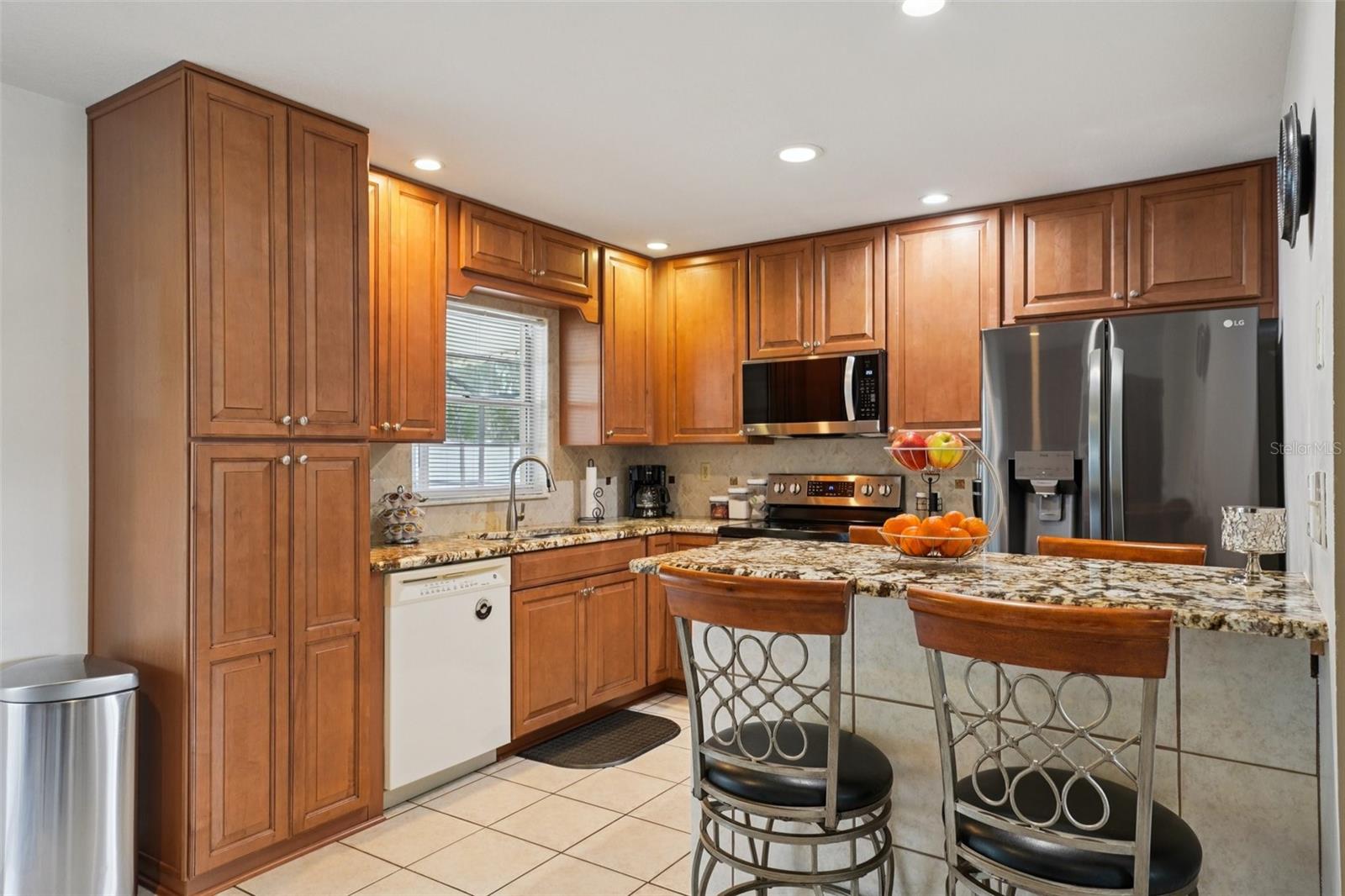 Listing photo id 7 for 16328 Verndale Lane