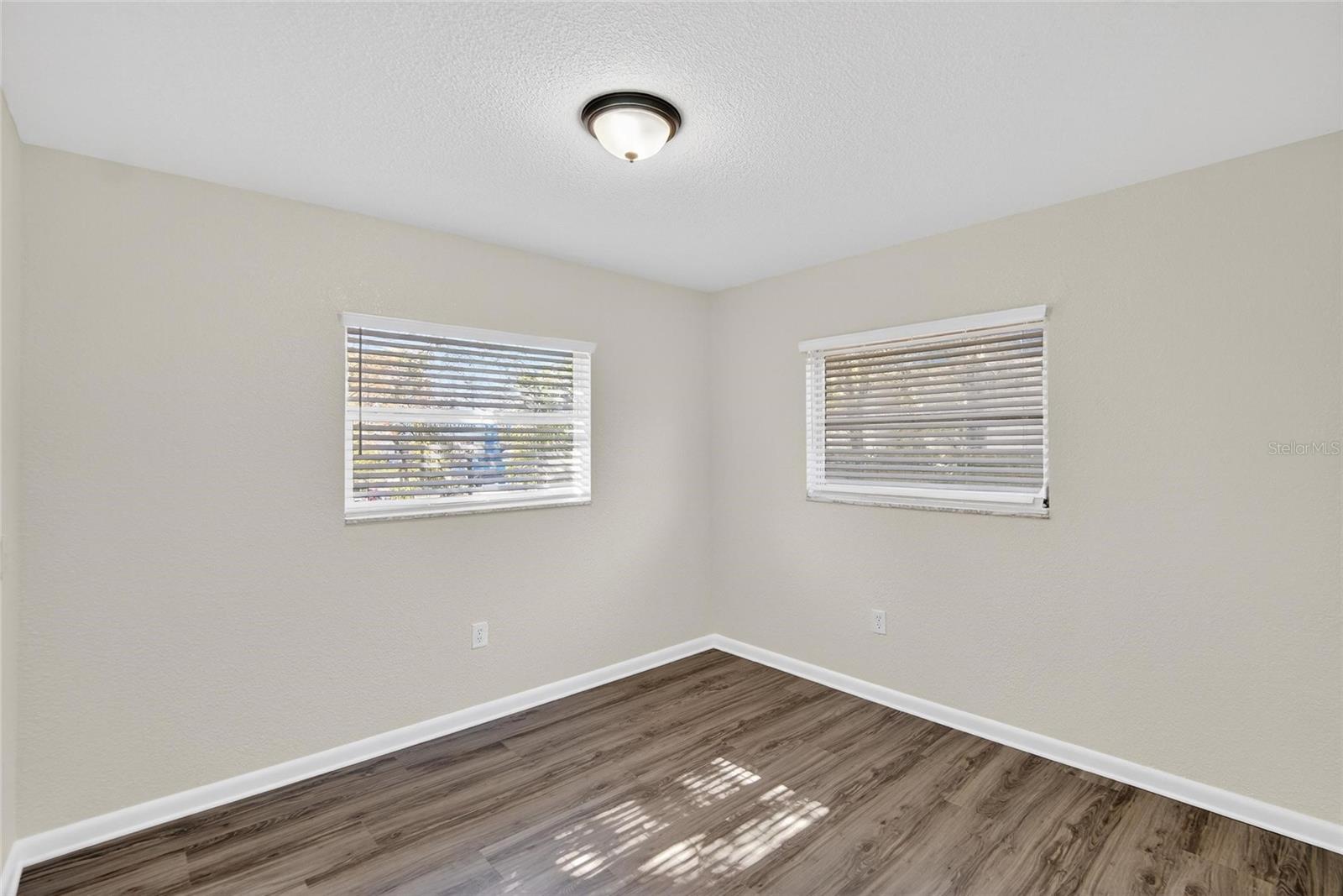 Image 31 of 62 For 311 5th Street