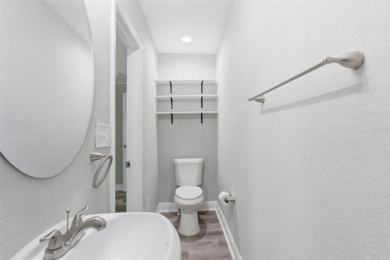 Image 18 of 34 For 5609 15th Avenue S