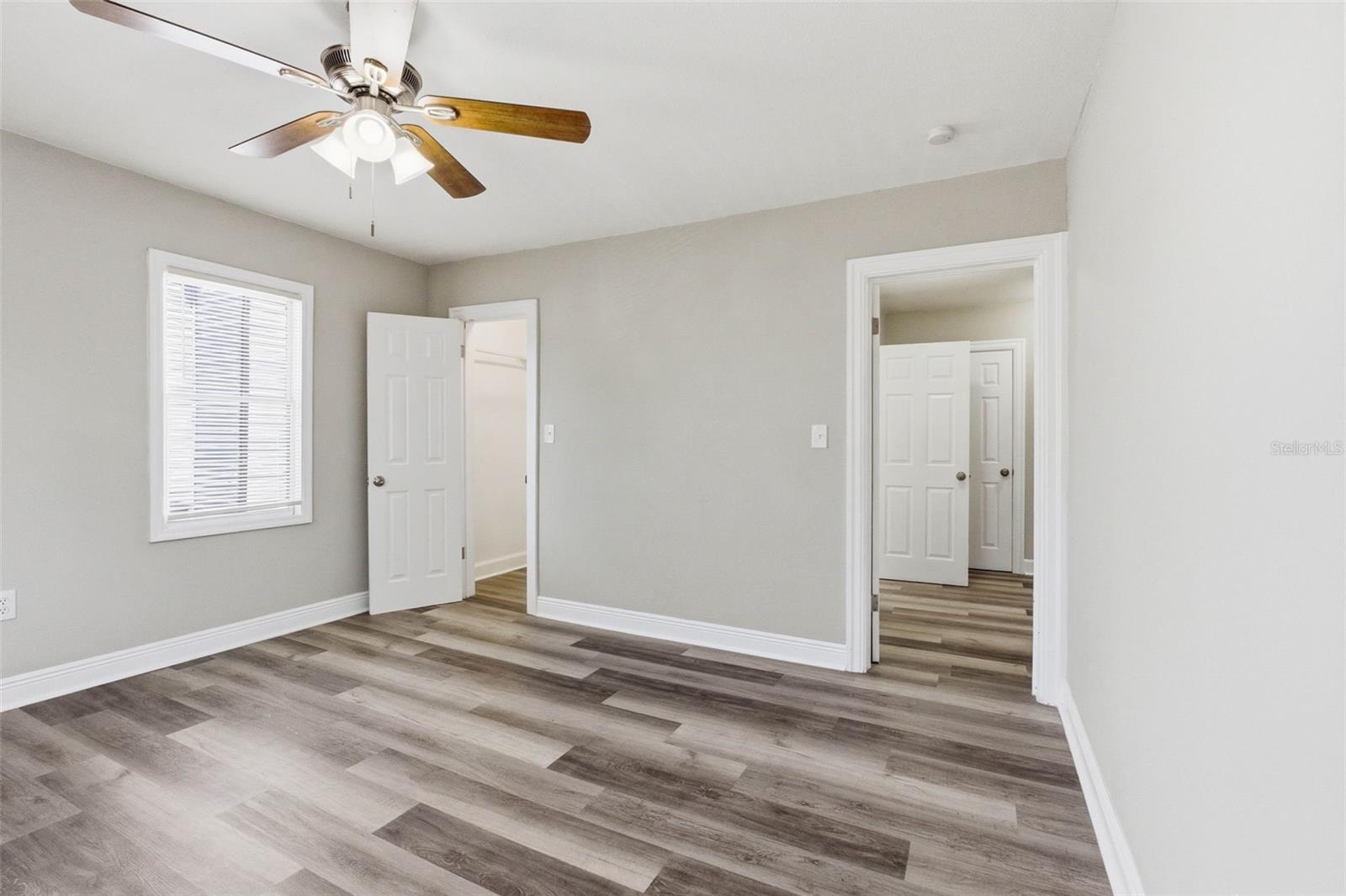 Image 24 of 34 For 5609 15th Avenue S