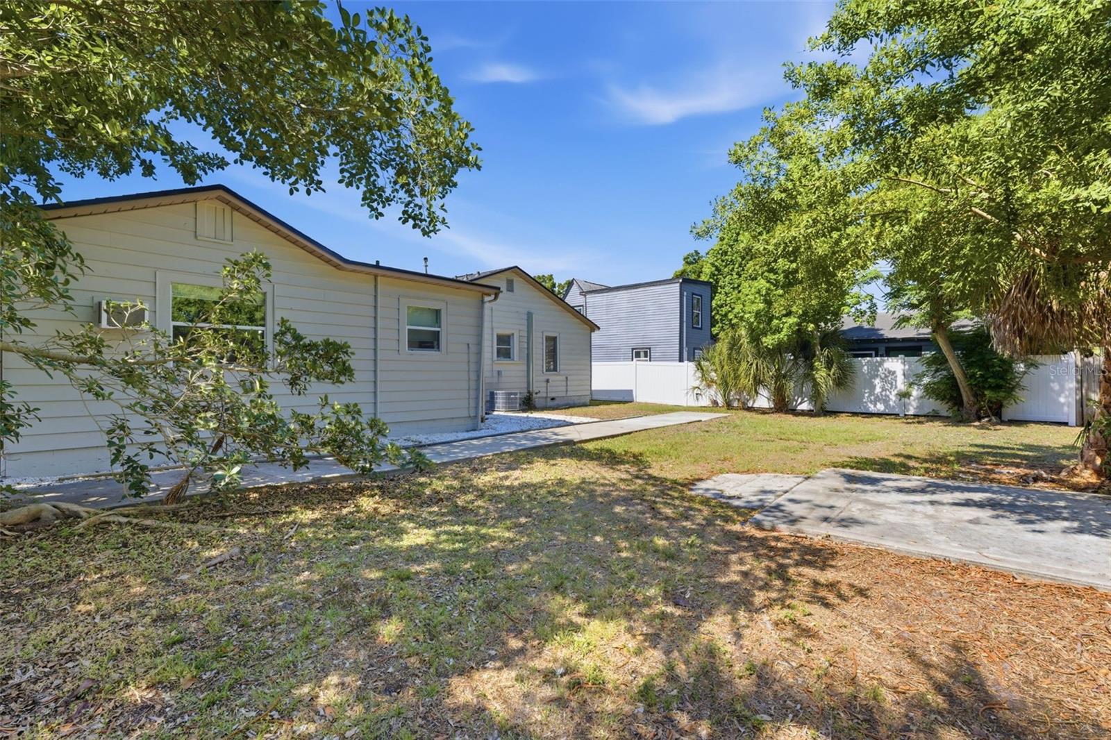 Image 30 of 34 For 5609 15th Avenue S