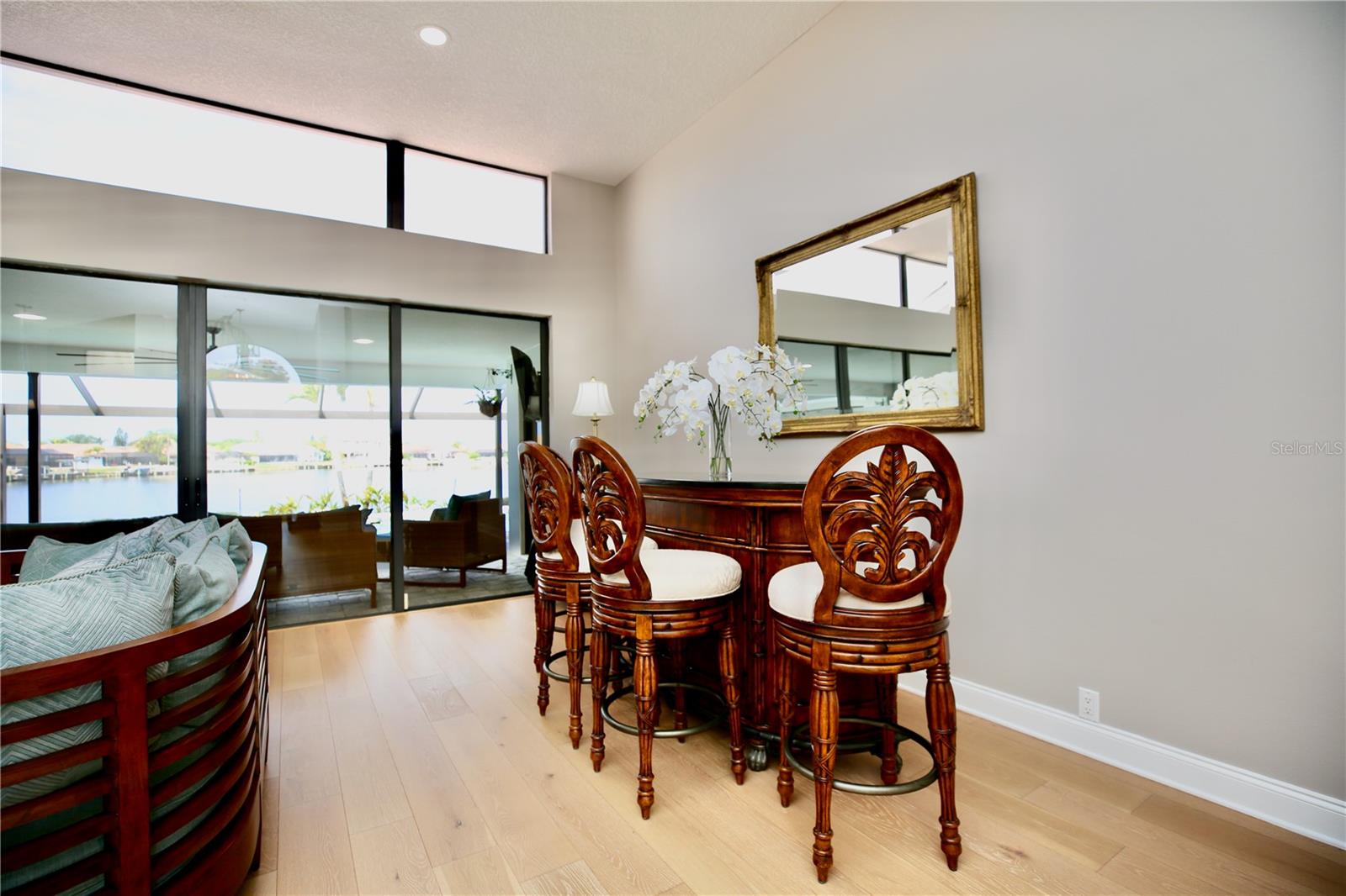 Listing photo id 20 for 5806 Cruiser Way