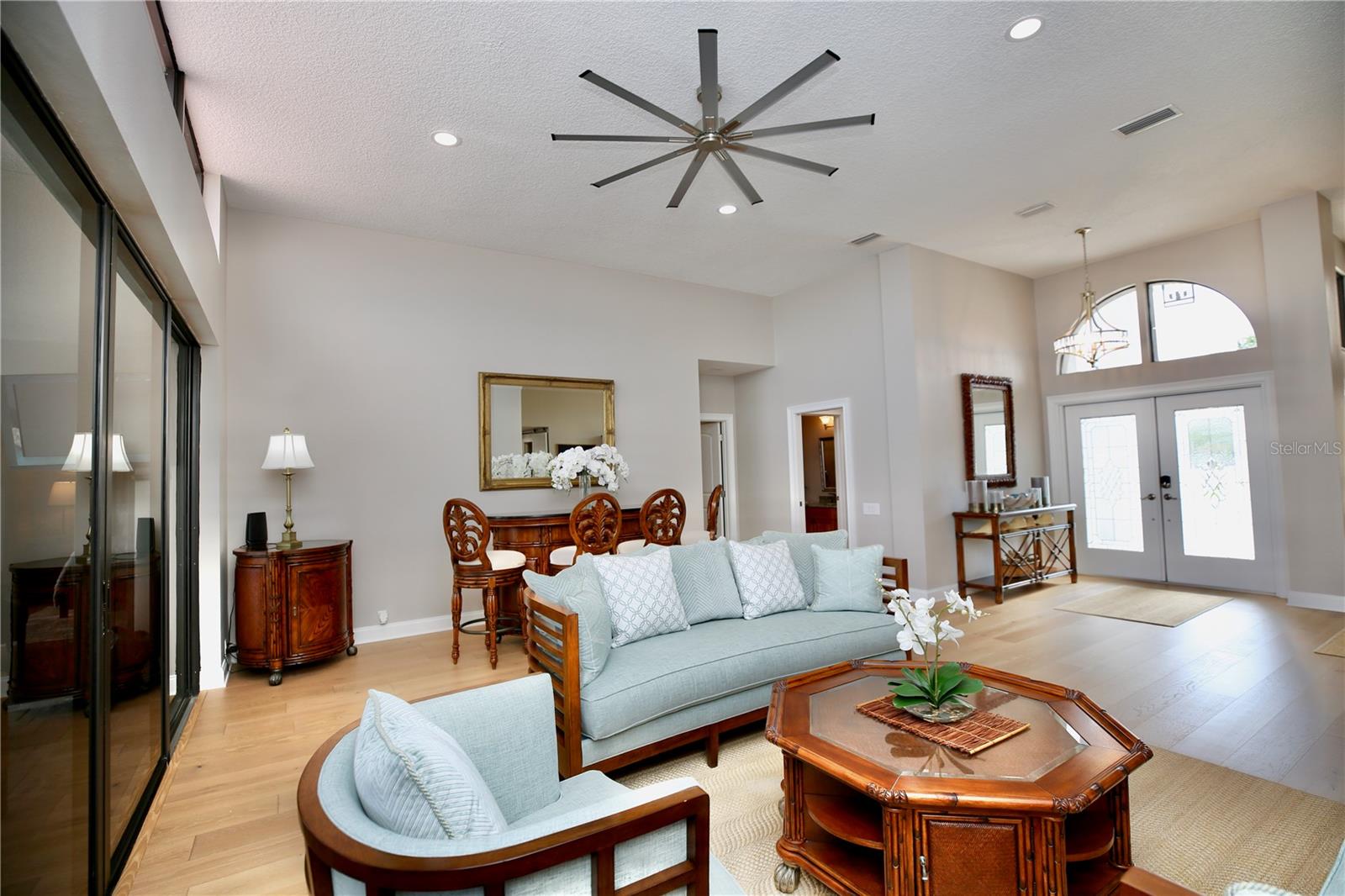 Listing photo id 22 for 5806 Cruiser Way