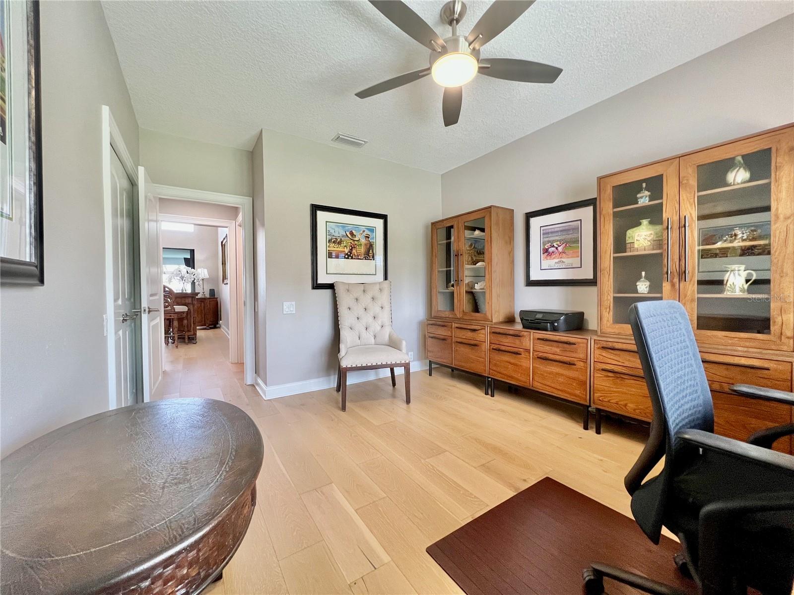 Listing photo id 26 for 5806 Cruiser Way