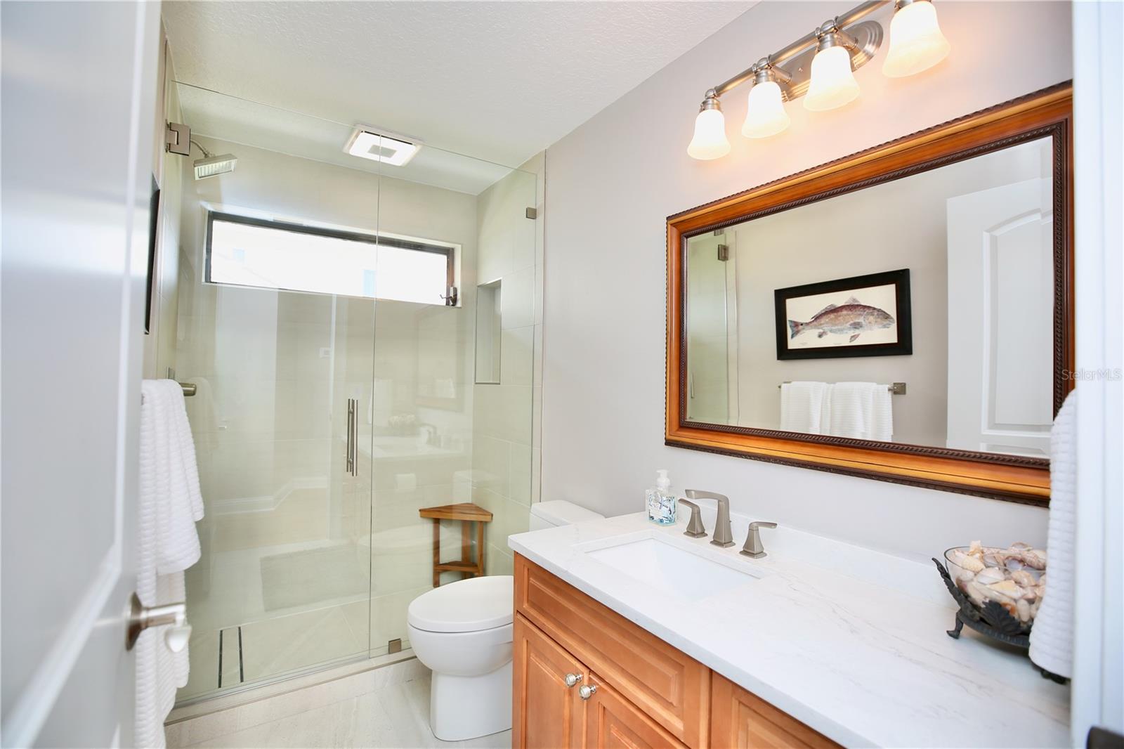 Listing photo id 47 for 5806 Cruiser Way