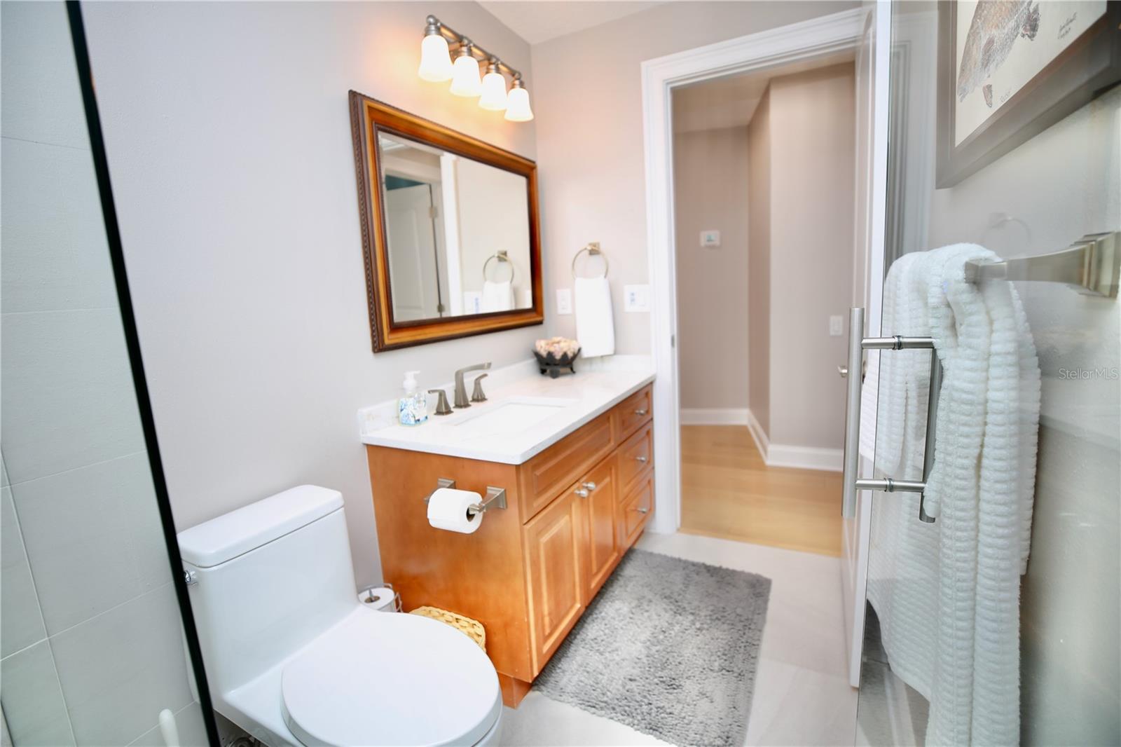 Listing photo id 48 for 5806 Cruiser Way