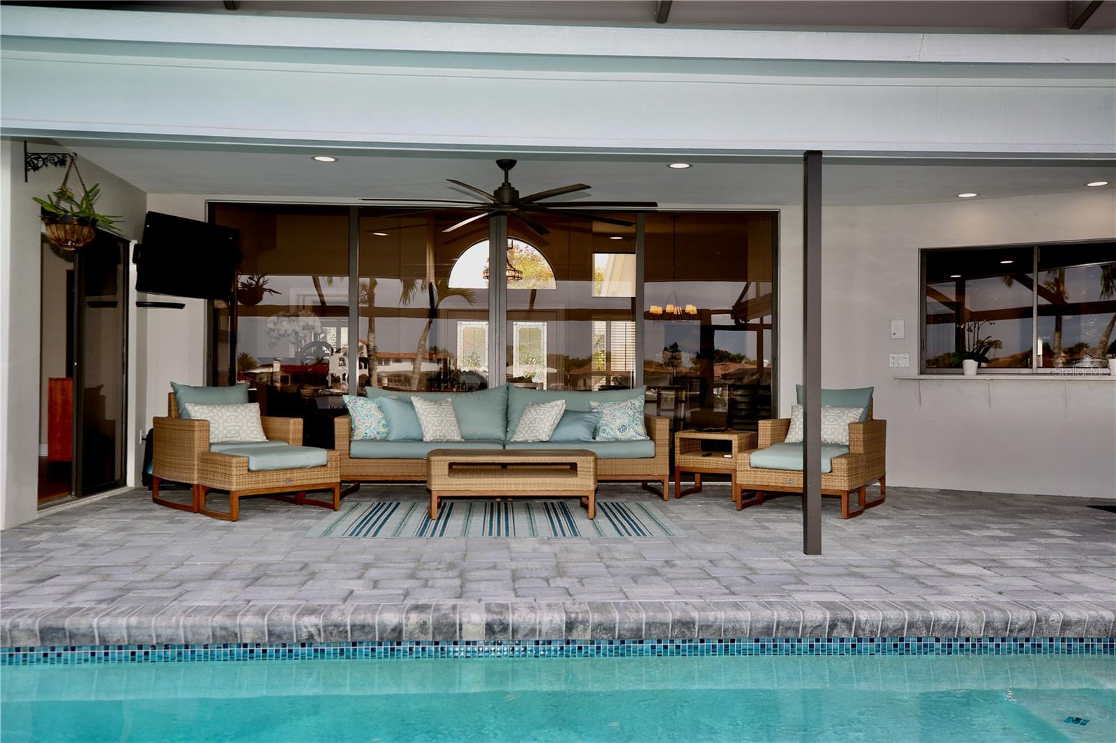 Listing photo id 62 for 5806 Cruiser Way