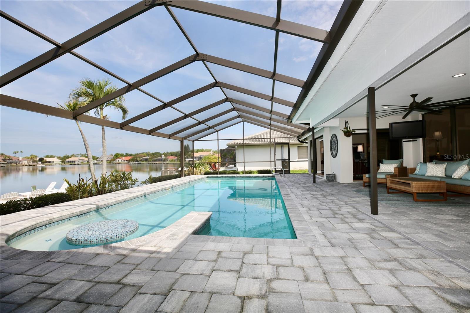 Listing photo id 67 for 5806 Cruiser Way