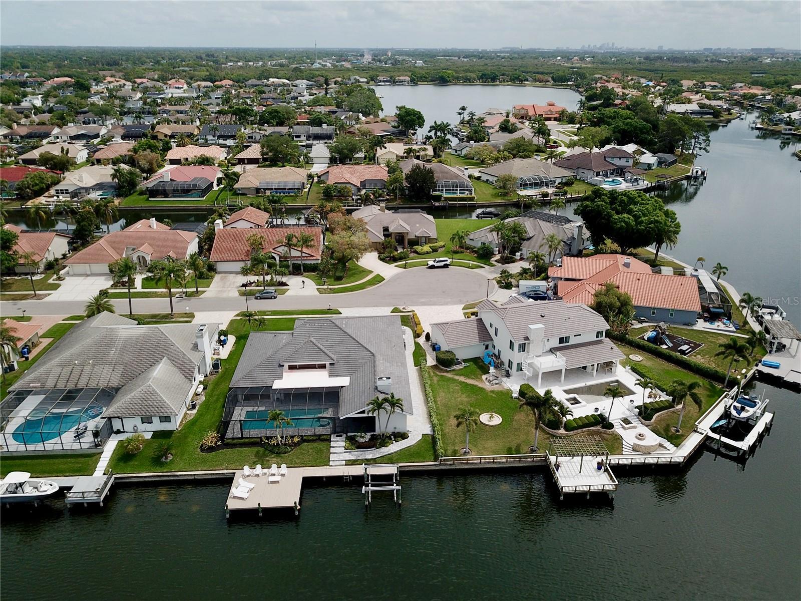 Listing photo id 74 for 5806 Cruiser Way